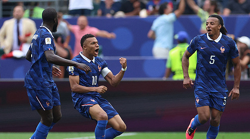 2026 06 22T211727Z 54101534 UP1EM6M1N51UR RTRMADP 3 SOCCER WORLDCUP FRA IRQ