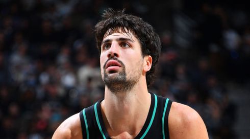 NBA: פורטלנד הפסידה, אבדיה קלע 19 נקודות - ושבר שן