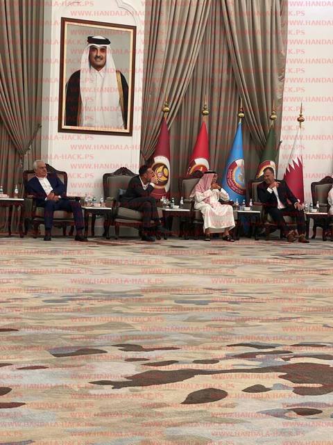 הלוי בפגישה במטה הכללי בקטר, יחד עם מפקד סנטקום לשעבר