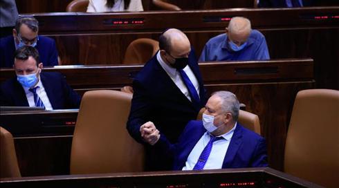 הורדת מסים והסרת מכסי ייבוא: התוכנית המסתמנת של הממשלה