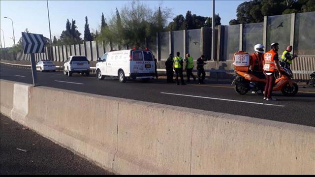 תאונה ביום כיפור בכביש 433, אופניים