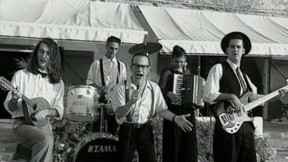 טיפקס חוגגת 15 שנות יצירה, 2003