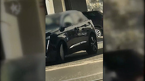 האמא שמכרה סמים בכל הארץ - בזמן שהילדות שלה ברכב