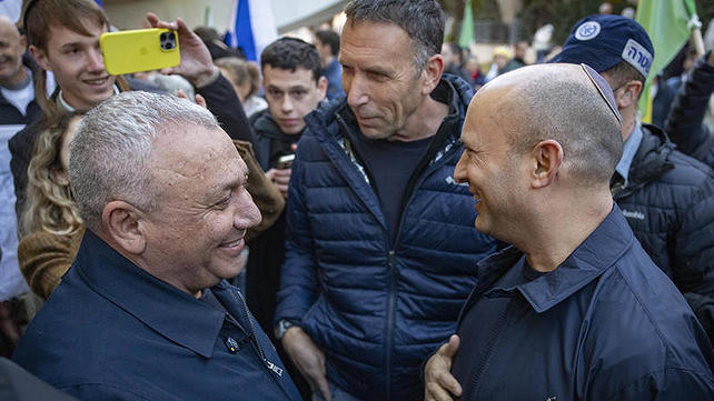 נפתלי בנט וגדי איזנקוט, ינואר 2026