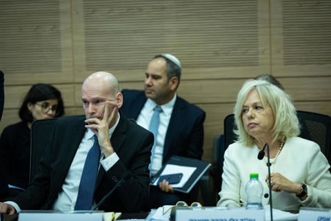 היועצת המשפטית לממשלה גלי בהרב מיארה ופרקליט המדינה עמית איסמן