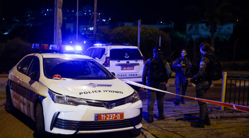 בת 15 נפגעה מירי מרכב חולף בחיפה