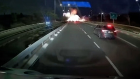 הרכב התפוצץ באמצע הכביש הראשי: חשד לחיסול בכניסה לרמלה - גבר ואישה נהרגו