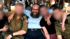 תחקיר: "האבא של החיילים החרדים הבודדים" פגע בהם מינית?