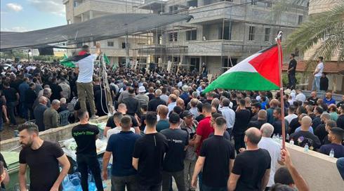 תיעוד: קריאות "ברוח ודם נפדה אותך שאהיד" בהלוויית הנרצח בגלבוע
