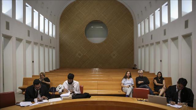 דיון בבית המשפט העליון על פהרדה בין גברים לנשים במופע של זמר חרדי 