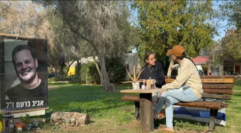 "המקום בו הסיוט התחיל": אמילי דמארי חזרה עם רומי גונן לבית שממנו נחטפה
