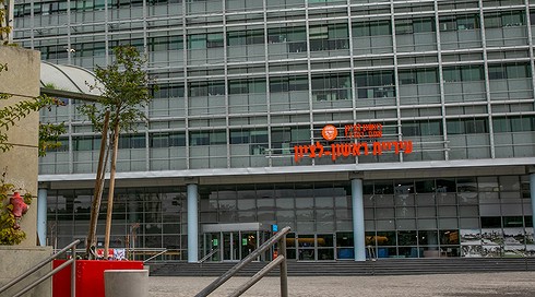 פרסום ראשון: סגן ראש עיריית ראשון לציון החשוד בעבירות מין נחקר בחשד לאיומים על המתלוננת