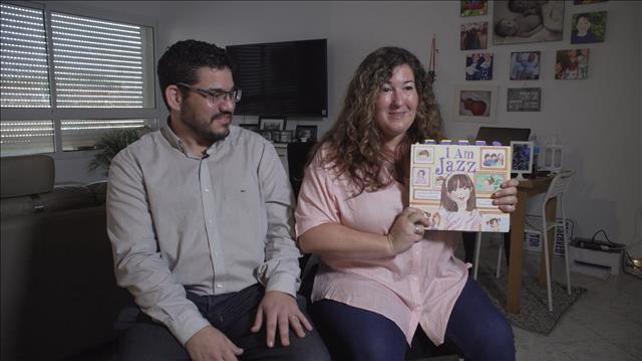 טרנסג'נדרית, בת 8 