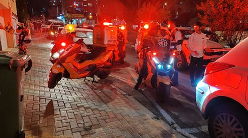 חשד לרצח: גופת אישה נמצאה עם סימני דקירה ברכב ברחובות, חשוד נעצר