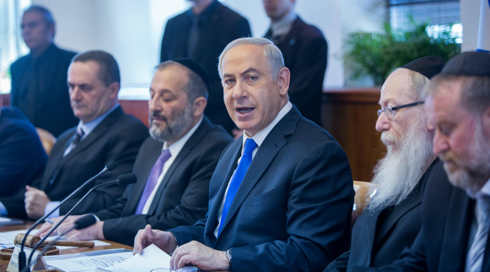מבוכה והמתנה: למרות הפרשות, בקואליציה לא ממהרים לבחירות