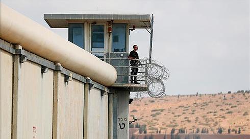הבריחה מכלא גלבוע: הצהרת תובע נגד האסירים שנמלטו ו-5 החשודים שסייעו להם