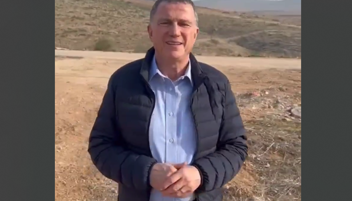 ח"כ יולי אדלשטיין בביקור במחנה תבץ