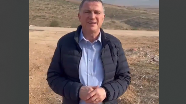 ח"כ יולי אדלשטיין בביקור במחנה תבץ