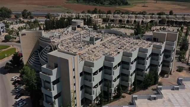 "קבורה שחושבת גם על החיים - לא רק על המתים"