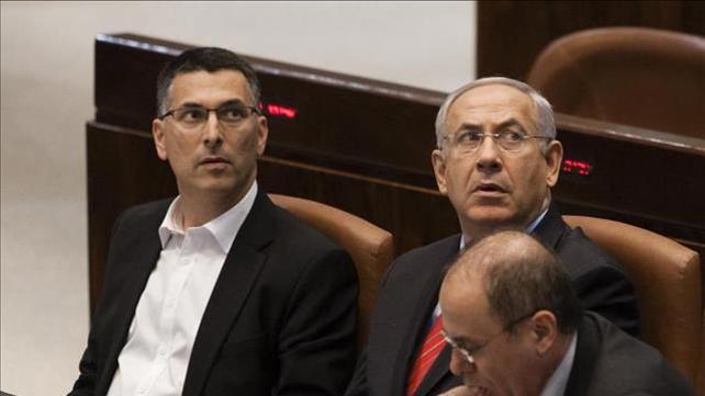 בנימין נתניהו וגדעון סער