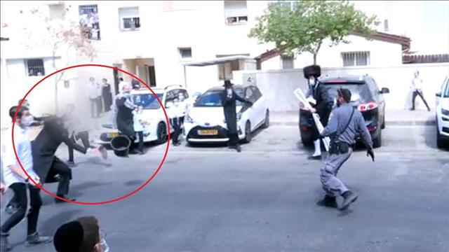 תיעוד של שוטר משליך דלי על ילד בן עשר 04.10.20
