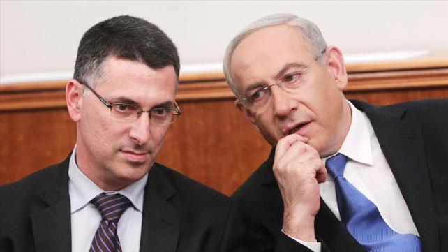 בנימין נתניהו וגדעון סער