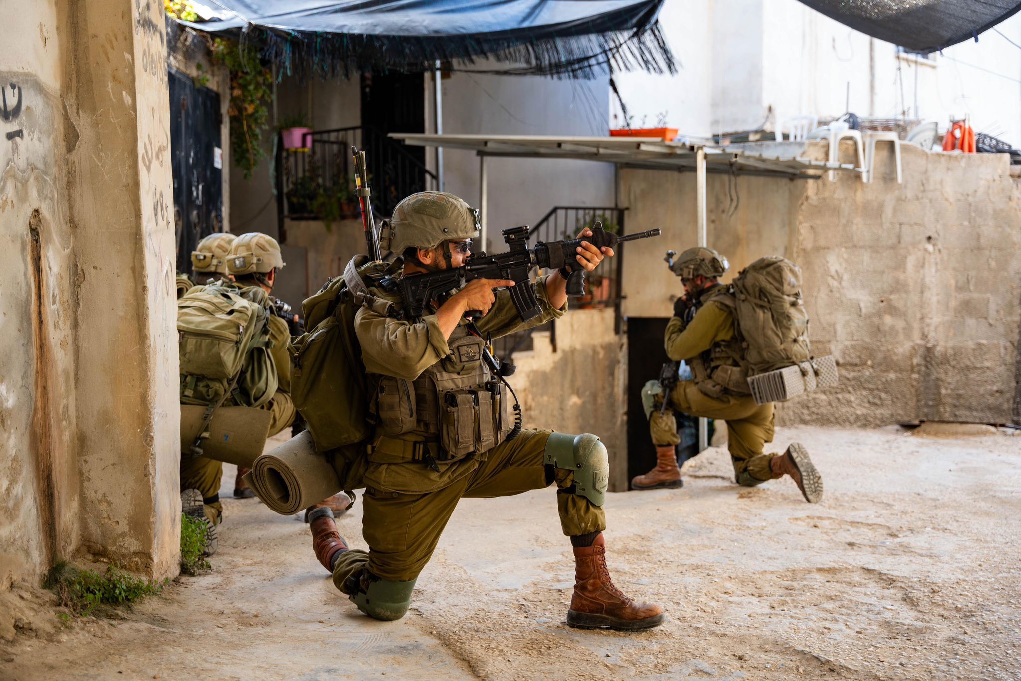 מבצע "מחנות קיץ" במחנות הפליטים טולכרם וג'נין