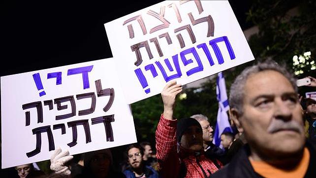 הפגנה, חילונים, כפייה דתית