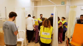 סורוקה בקושי התחילו להשתקם מהפגיעה הישירה: ומצילים שוב חיים תחת אש