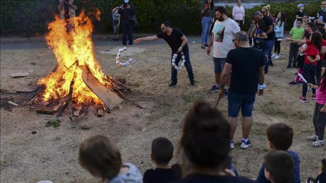ילדים והורים חוגגים ל"ג בעומר 27.04.21