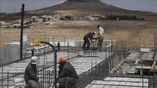 פלסטינים, בנייה
