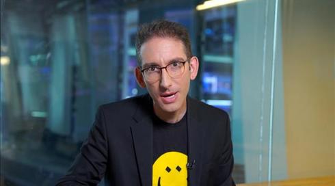 מהזום בחזרה לנייר: גם מגפה עולמית לא מצליחה לשנות את מערכת החינוך