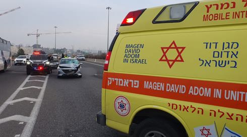 צעיר בן 20 נהרג בתאונת דרכים בצומת רמלה-לוד