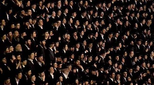 החוק שבדרך: השתתפות בהילולה במירון - רק עם היתר שהייה