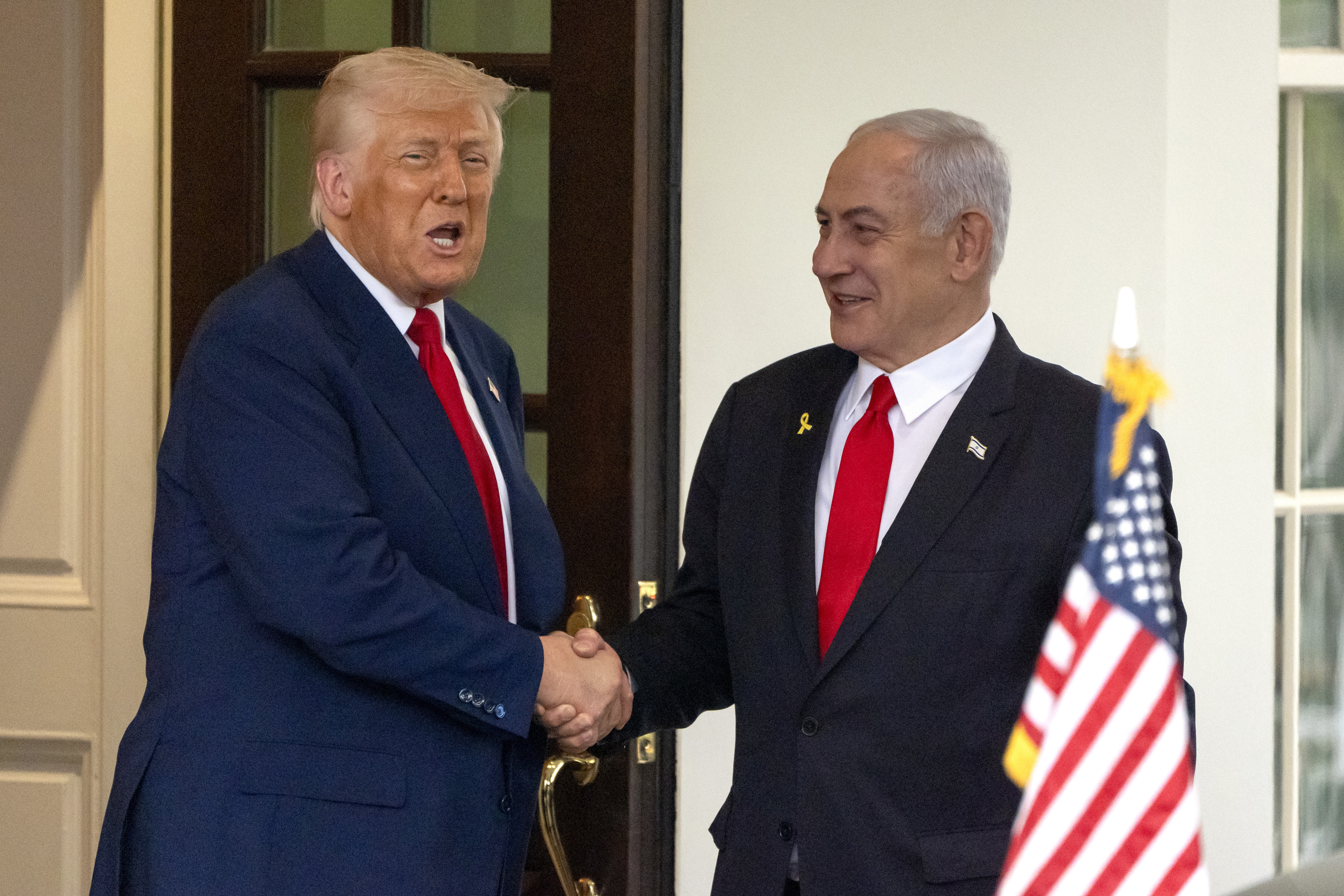 בנימין נתניהו ודונלד טראמפ במפגש בבית הלבן 7.4.25