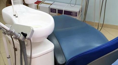חשד: תושב רחובות התחזה לרופא שיניים עשרות שנים
