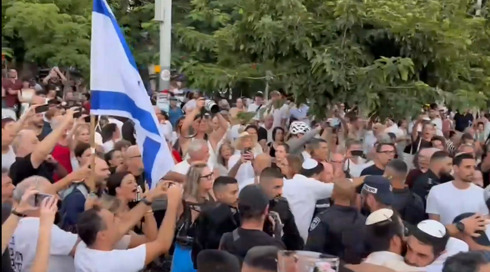 סערת איסור התפילה בהפרדה ברחובות ת"א