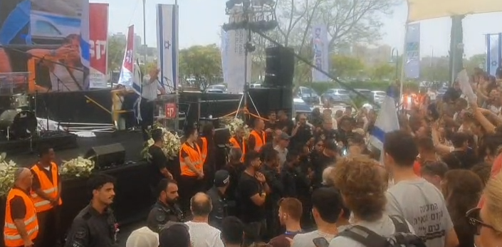 יאיר גולן נואם בכנס שדרות