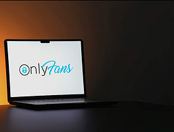 עשר שנים ל"OnlyFans": איך אתר תוכן למבוגרים הפך לאימפריה של מיליארדים