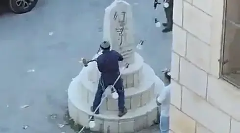 سوكوت يهدم النصب التذكاري في مادما