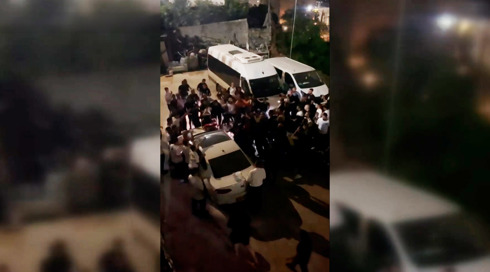 התושבים שמעו ירי - לא חיכו למשטרה ועצרו בעצמם את היורים
