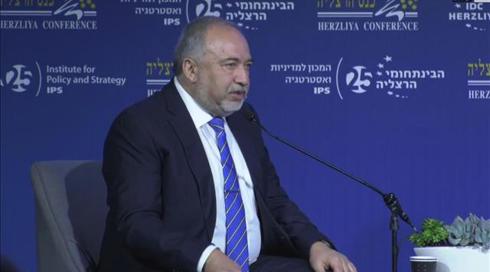 ליברמן: המכינות הקדם הצבאיות הדתיות הולכות לכיוון של מיליציות (1)