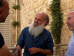 בין פרדס חנה לקריית ארבע: החילוני ממשפחת שוקן שפוגש את הציונית הדתית