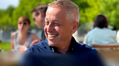 בלעדי: פרטים מחקירתו של איש המפתח בקטרגייט – והסתירות עם גרסת פלדשטיין