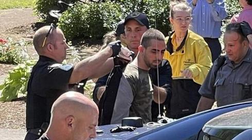 הנאשם בניסיון הרצח של רושדי: "כששמעתי שהוא שרד - הופתעתי"