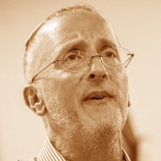 בן חאקון, פלאש 90