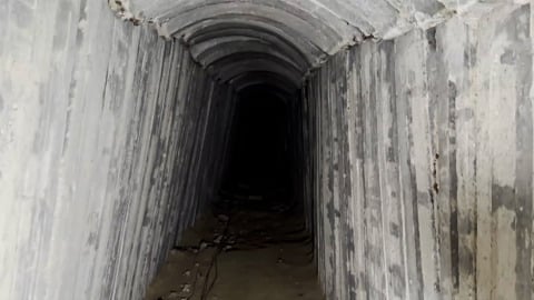 25 מטר מתחת לאדמה: הצצה למנהרה שבה הוחזק הדר גולדין