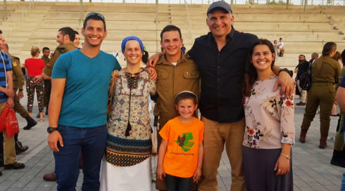 "התפללנו שתחזור": הלוויתו של אליקים ליבמן בחברון