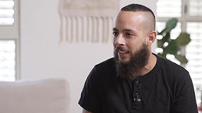 כאן מקשיבים