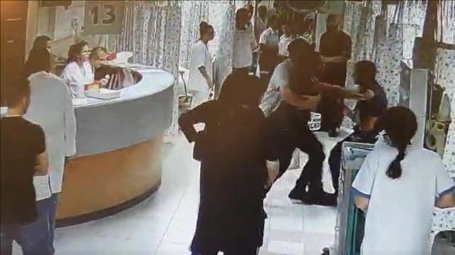 צעיר בן 23 מכה 3 אנשי צוות במרכז רפואי בחיפה, 03.04.19